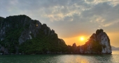 Signature_Halong_day_trip_bamboo_Sunset
