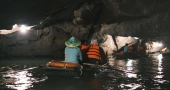 Trang_An_boat_trip_Signature_Ninh_Binh