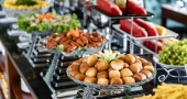 Signature_Halong_day_trip_Luxury_Buffet_lunch