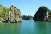 Discover the beauty of Lan Ha Bay on this day trip from Hanoi. Take a luxury cruise, admire the views, swim, kayak, biking and enjoy delicious lunch onboard, returning to Hanoi at the end of the day.