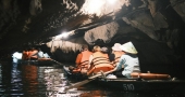 Tam_Coc_boat_trip_Signature_Ninh_Binh