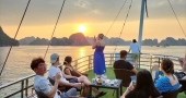 Signature_Halong_deluxe_cruise_sunset