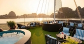 Signature_Halong_day_trip_jacuzzi