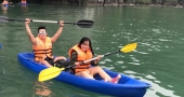 Signature_Halong_day_trip_bamboo_kayaking
