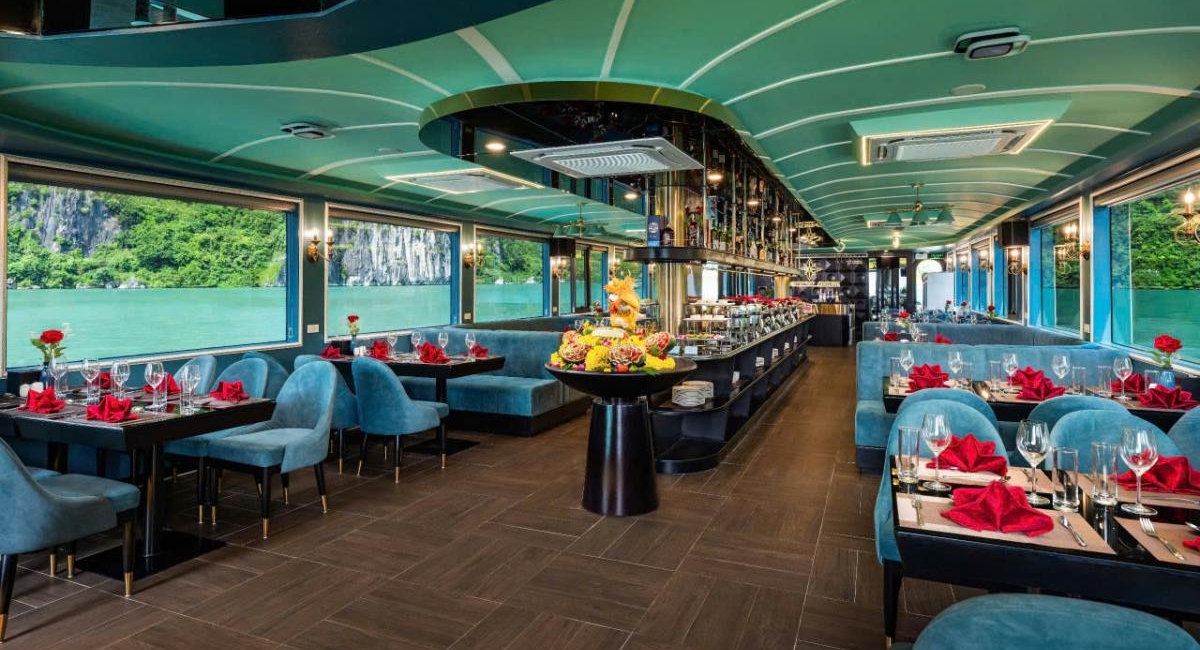 Signature_Halong_day_trip_restaurant