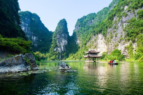 Ninh Binh, Trang An, Mua Cave and Bai Dinh Pagoda Day trip