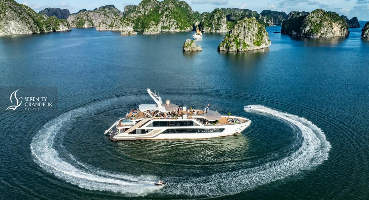 Lan_ha_serenity_grandeur_cruise