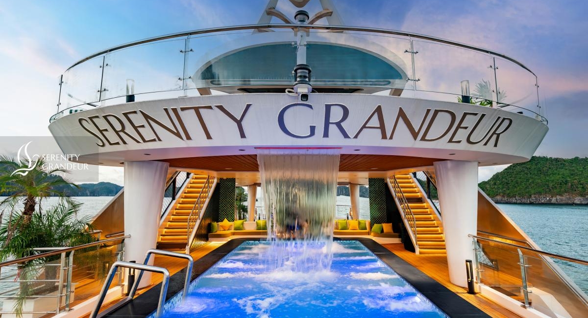 Lan_ha_serenity_grandeur_cruise3